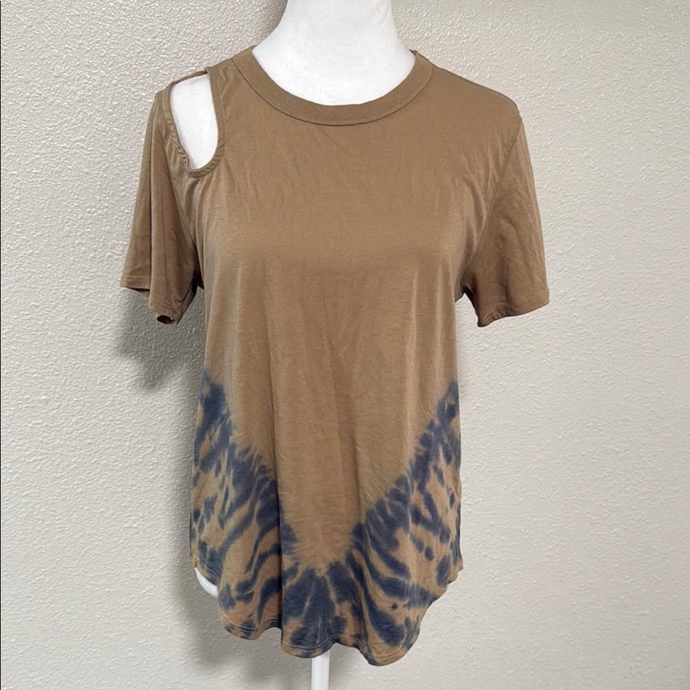 Chaser Relaxed Tan and Blue Cut Out Tee NWT Size L